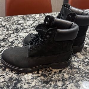 Men's Black Timberland Boots Size 7.5
